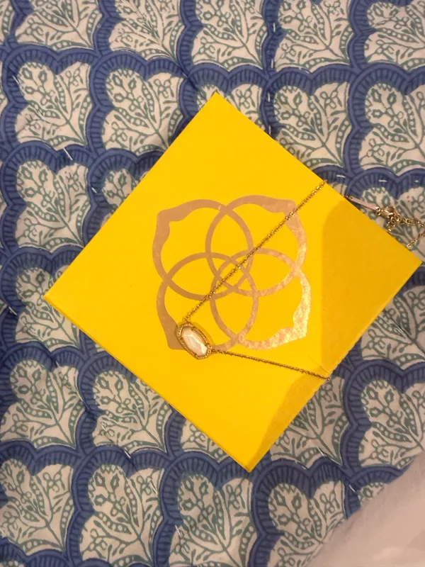Kendra Scott Necklace - Image 3