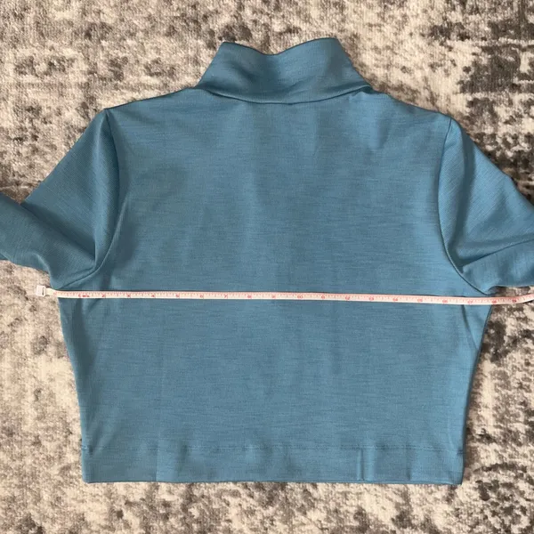 Vuori Lux Rib Half Zip Long Sleeve Cropped Top - Image 4