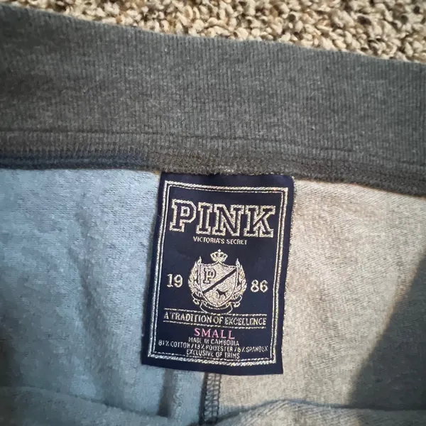 Victoria's Secret PINK Gray Yoga Pants‎ Slim Straight Leg Graphic Small - Image 3