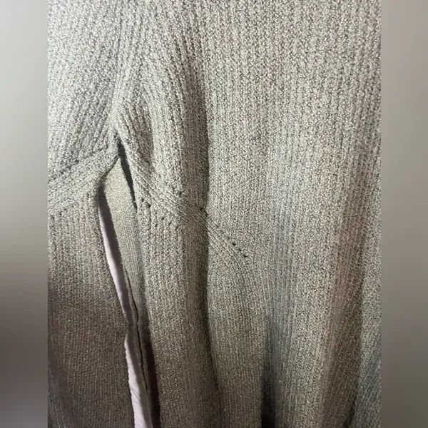 Chelsea28 bell sleeve wool blend sweater Size Small Green Cozy Cute Boho - Image 3