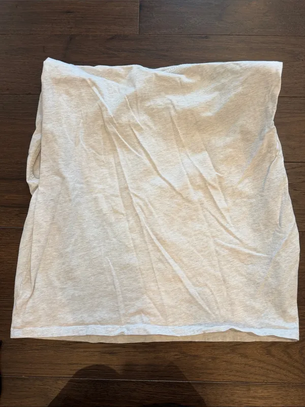 Aritzia Babaton Padded Shoulders V-Neck Top Light Gray XS C27-090 - Image 5