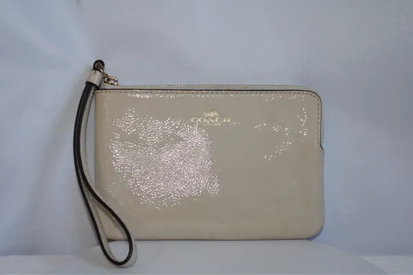 Coach Cream Leather Zip Wristlet Pouch Wallet - Image 7