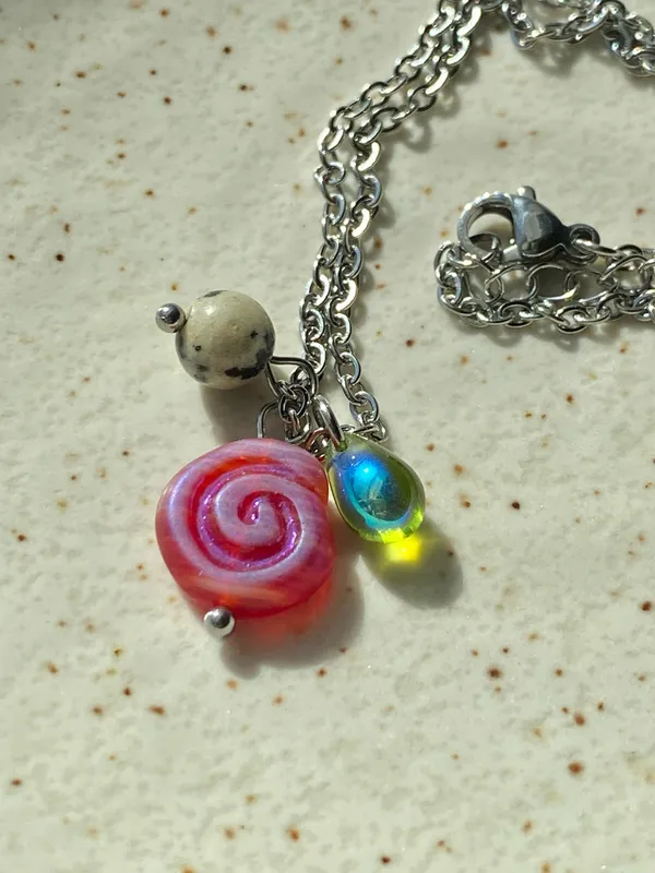 Handmade stainless steel chain & Czech glass mix boho funky necklace 🌀🩷 - Image 5