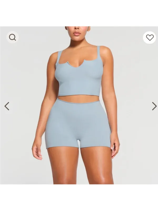 SKIMS NWT Raw Edge Slit Front Cropped Cami Size S - Image 2