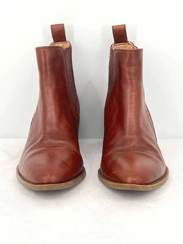 Crown Vintage Tolana2 Brown Leather Block Heel Chelsea Ankle Boots Booties 7.5 - Image 2
