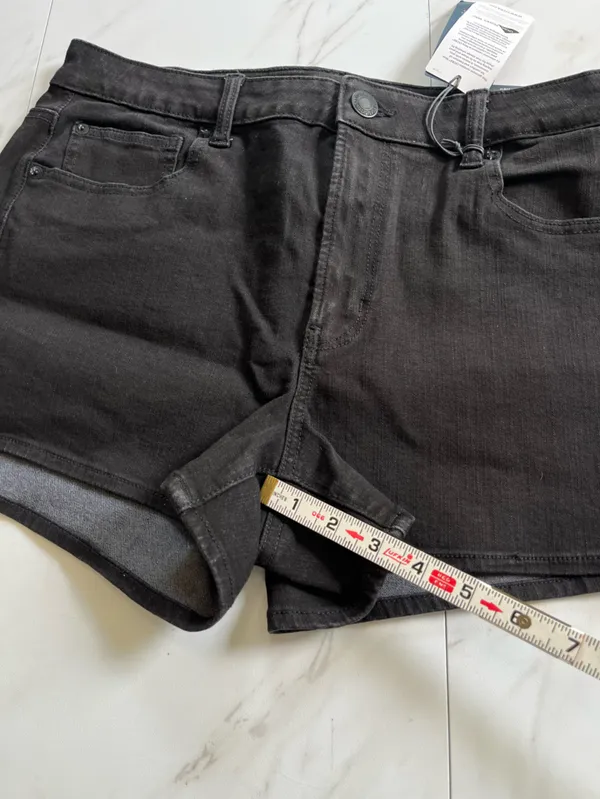 NWT American Eagle Power Fit 360 High Rise Shortie Stretch Black Denim Shorts 14 - Image 8