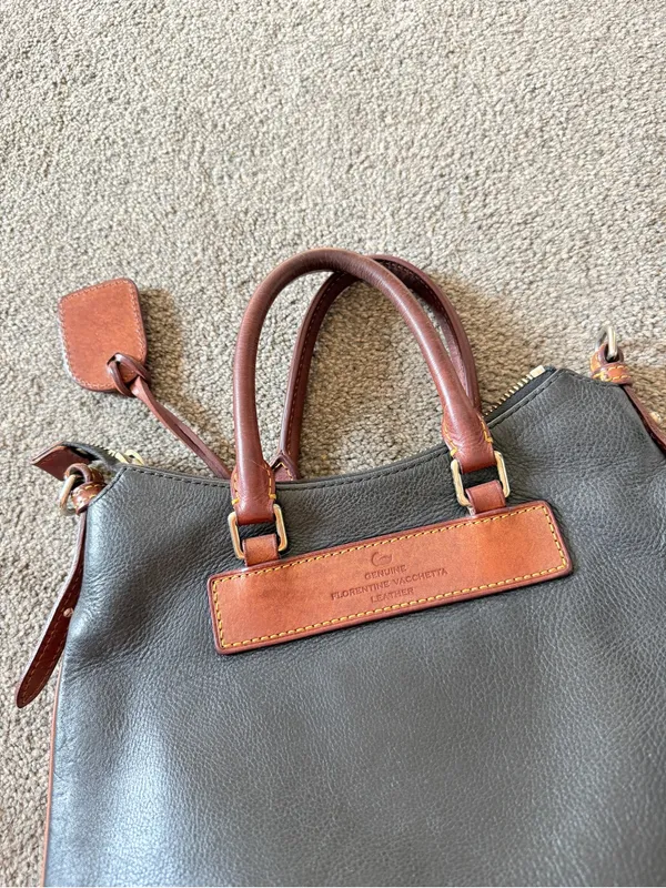 Vintage Dooney and Bourke Black Florentine Vacchetta Leather Bag - Image 5