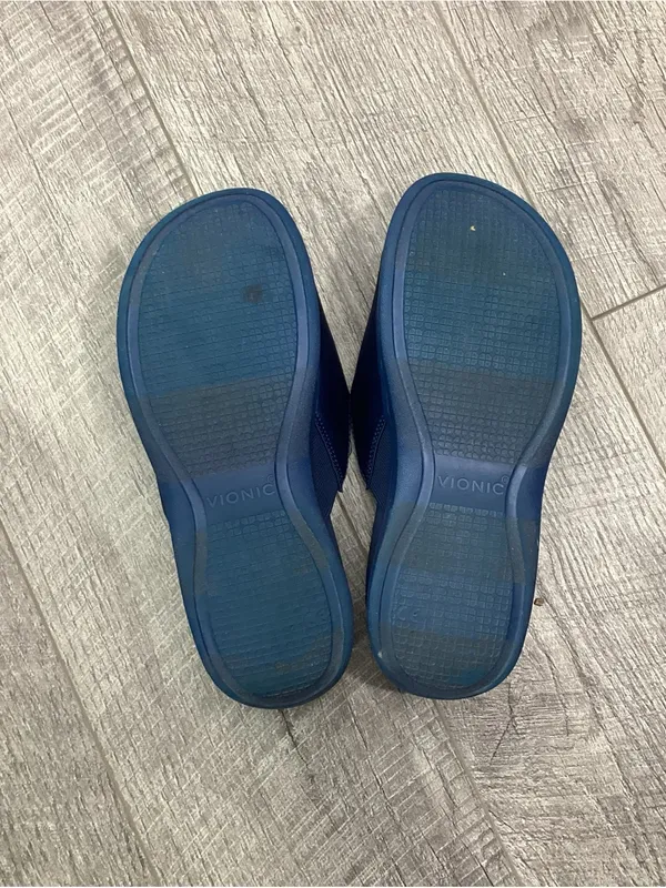 Vionic Monica Slides Size 7 - Image 7