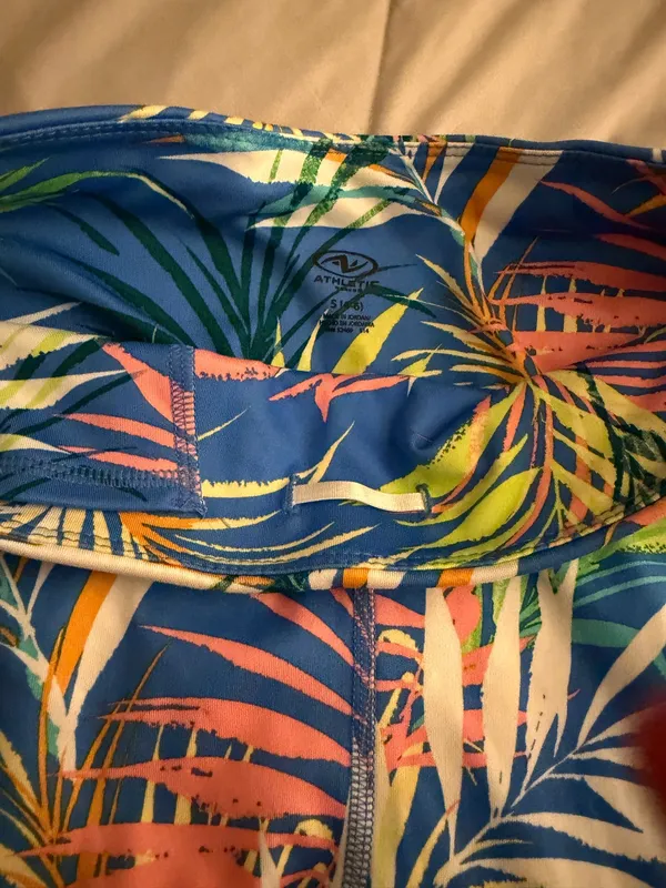 Athletic works shorts  - Image 2