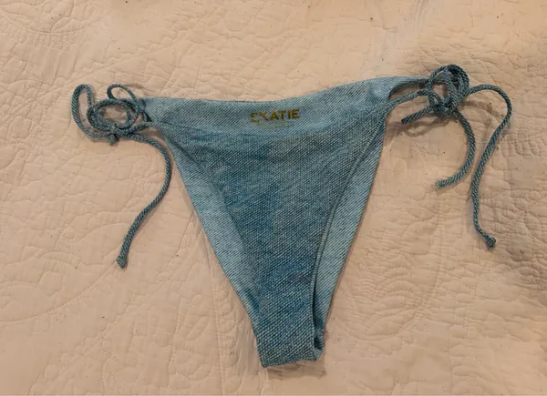 Skatie Bikini Set - Image 5