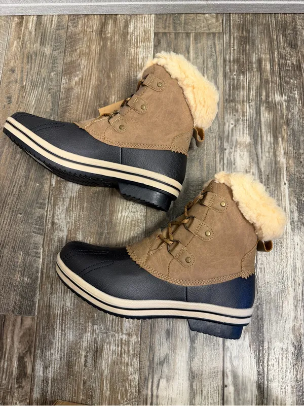 PAWZ Brown and Black Faux-Fur Lined Lace-Up Winter Rain Boot Size 10 - Image 14