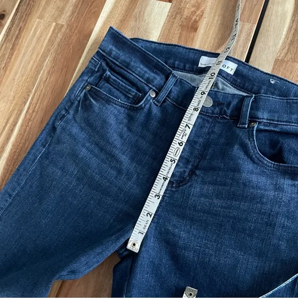 LOFT modern skinny jeans dark wash button hem - Image 6