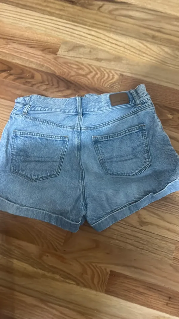 American Eagle Shorts - Image 3