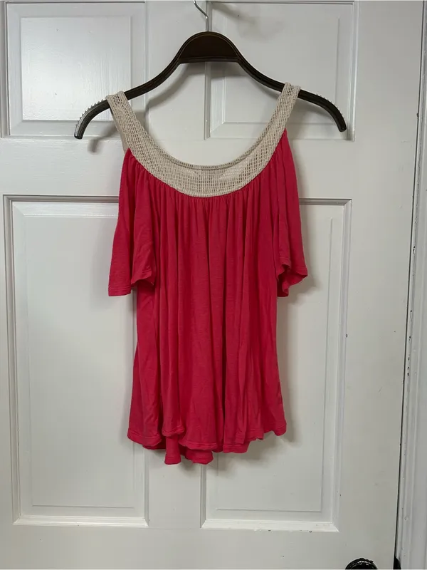 Kirra Hot Pink Cold-Shoulder Top with Cream Crochet Yoke - Image 3