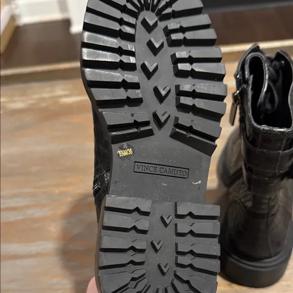 Vince Camuto Fawdry Black Croc Combat Boots Size 5.5 Lug Sole Leather Grunge‎ - Image 12