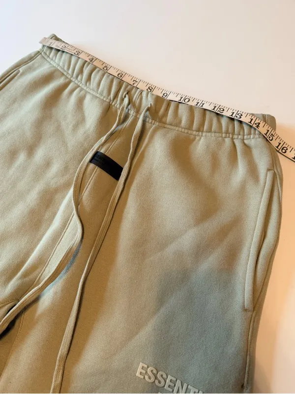 Fear of God Essential fleece Sweatpants color eggshell, straight leg sz S Unisex - Image 4