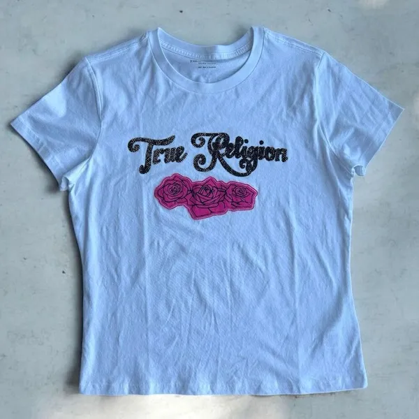 True Religion White Embellished Crystal Rose Romantic Y2K Style Baby Tee Sz L - Image 2