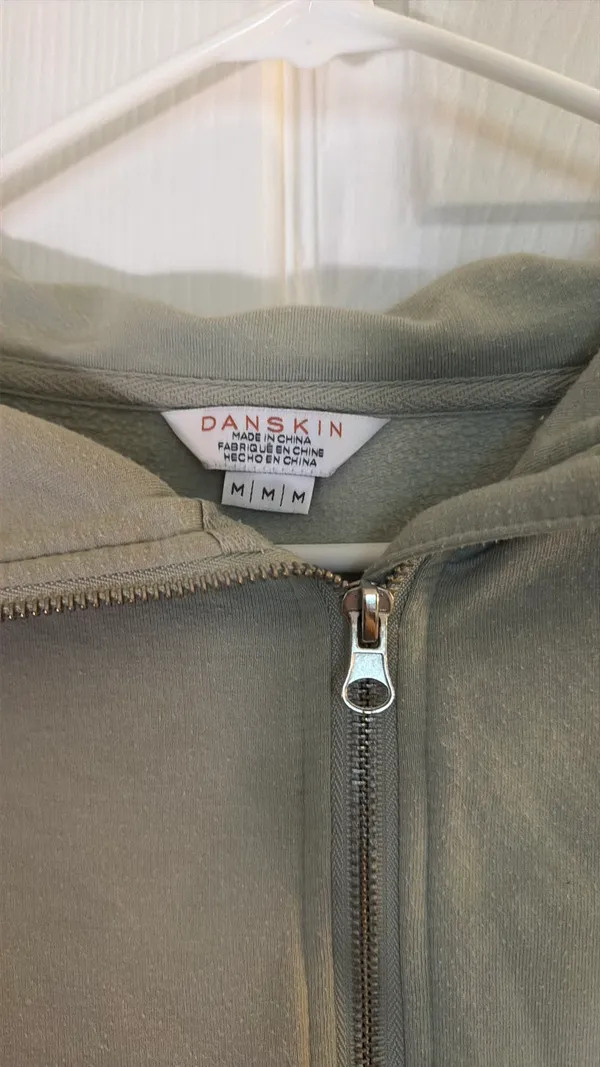 Danskin Light green cropped half zip up - Image 3