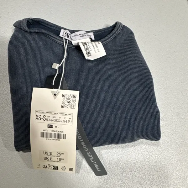 Zara Crop Top Crew Neck Pullover Stretch Long Sleeve Faded Blue Size XS Stylish - Image 9