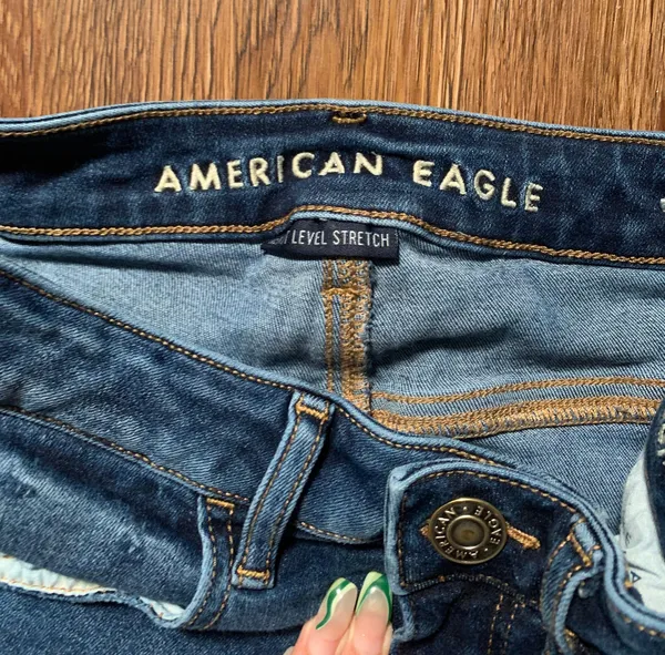 American Eagle Jeans - Image 5