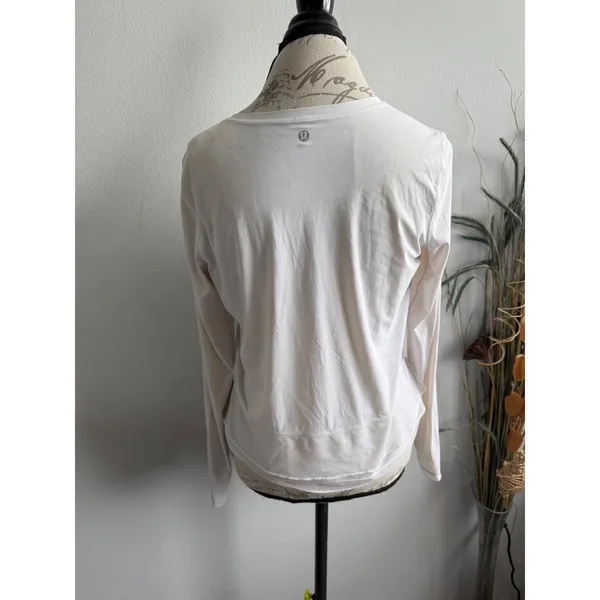 Lululemon Womens Long‎ Sleeve Mesh Hem Activewear Top Off-White Cream Size 8/10 - Image 4