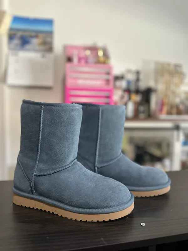 Boots - Image 2
