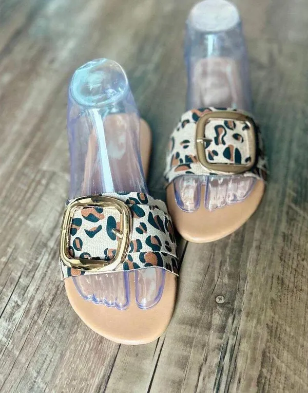 Leopard Print Slide Sandals with Buckle in Women's Size 5.5 Brand New - Image 8
