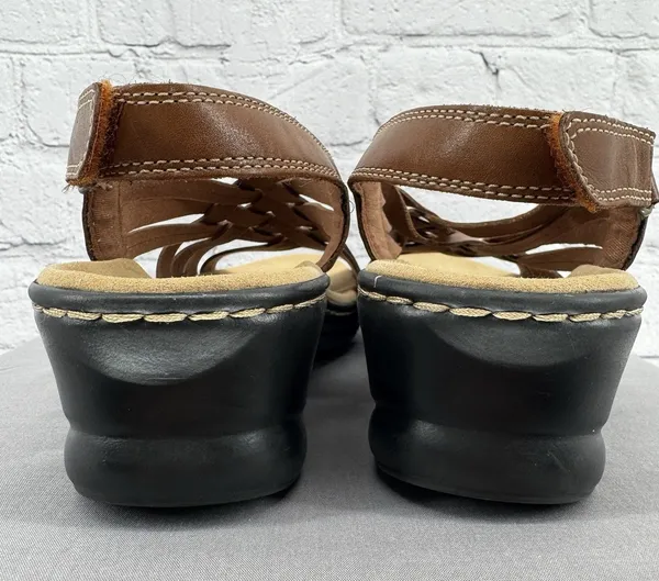 Clarks Collection Lexi Carmen Sandals Women's 10M Tan Leather Strappy - Image 5