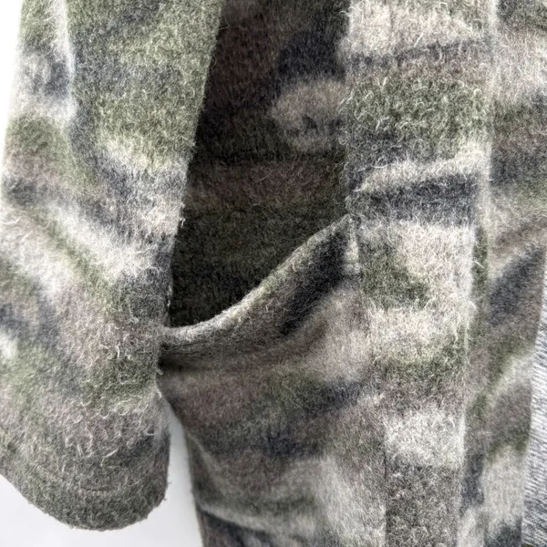 Nanavatee Green‎ Camo Long Sleeve Open Knit Fuzzy Soft Cardigan Sz S/M - Image 7