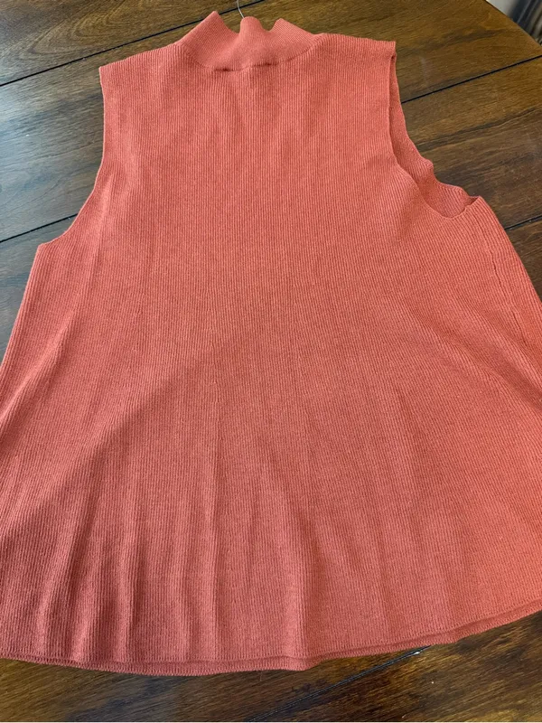 Loft Mock Neck Swing Sweater Tank M Color: Moroccan Spice NWT - Image 5