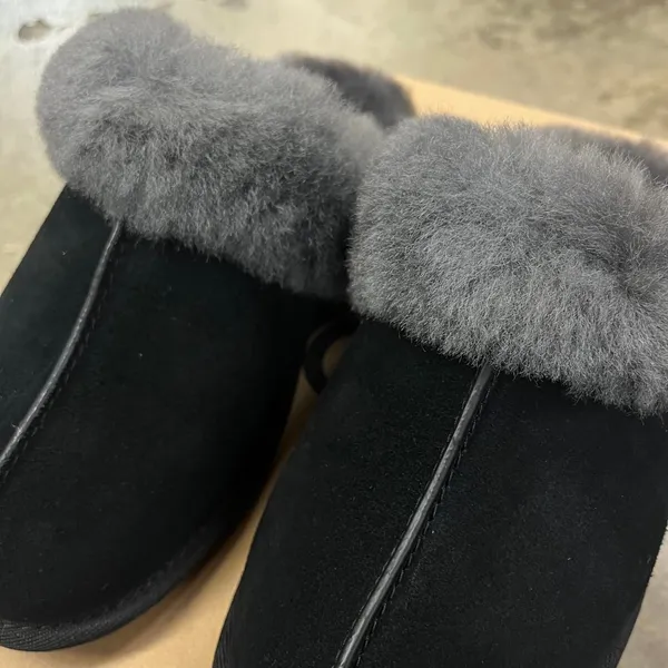 Ugg Women's Black Slides - Image 2