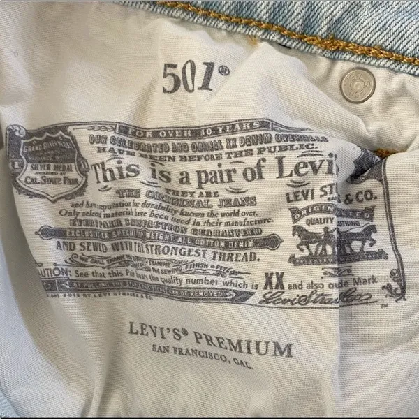 LEVI’S Cropped High Rise Straight Leg 501 Jean Size 26 NEW - Image 14