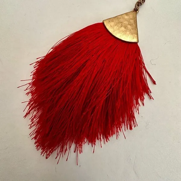 Red thread tassel necklace Red - Image 11