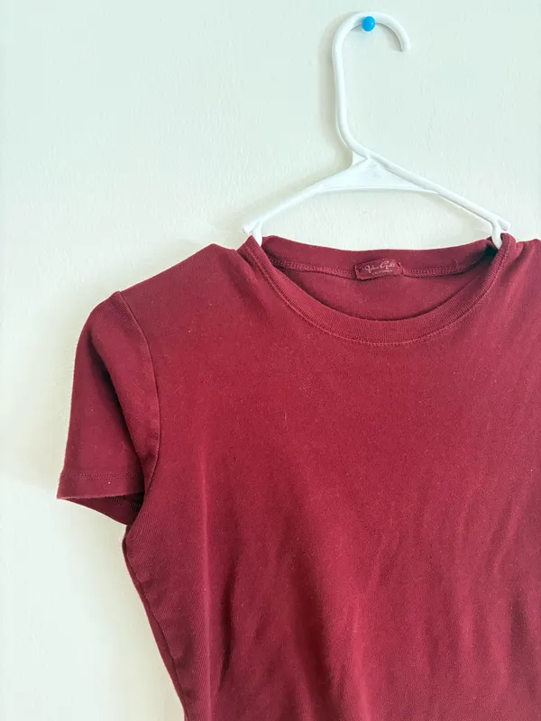 Brandy Melville Top Maroon - Image 4