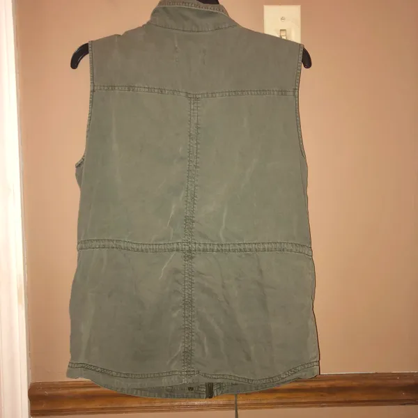 Sleeveless Utility Vest Army Green Small petite - Image 3