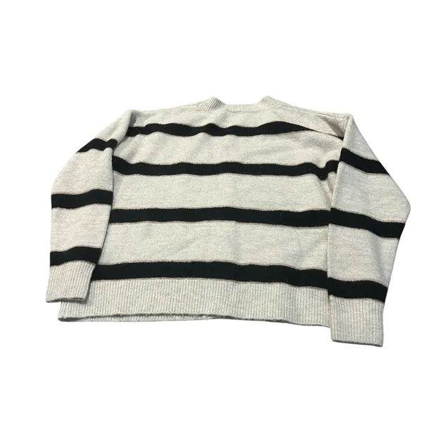 3/$15 SPLENDID striped v-neck sweater - Image 5