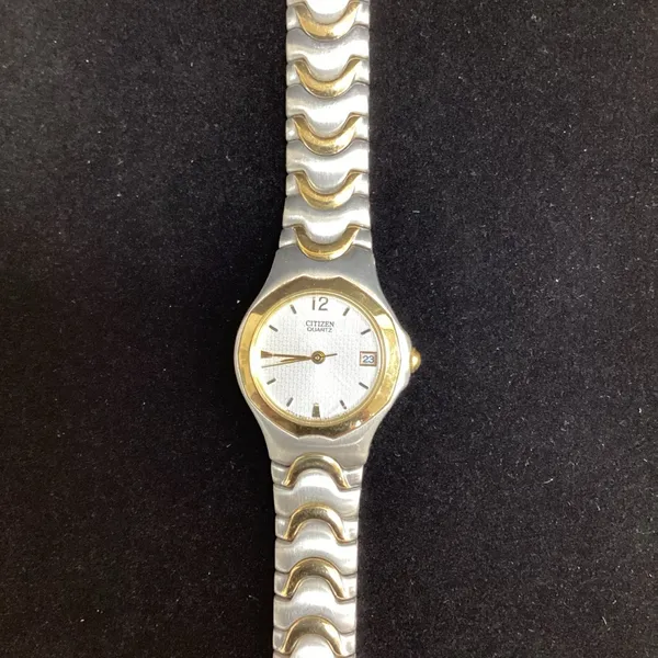 Citizen Woman’s Quartz Watch, Beautiful Condition (363) - Image 2