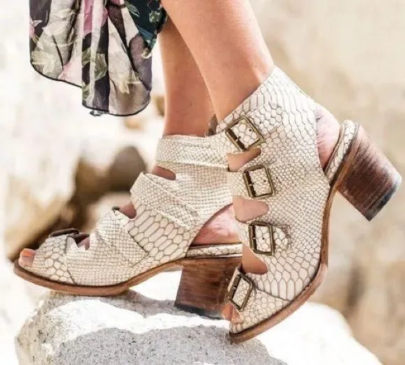 FREEBIRD by Steven Quail Ivory Textured Snake Leather Buckle Gladiator Sandals 9 - Image 2