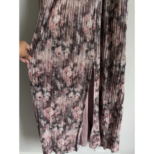 Eliza J‎ Women's 14 Gown Plum Metallic Sleeveless Halter Neck Pleated Dress NEW - Image 10