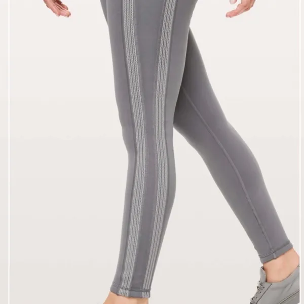 Lululemon Mesh Power Lines Leggings Titanium Dark Chrome Size 6 - Image 3
