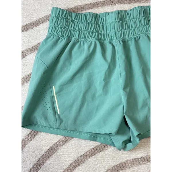 Asics Women's Kelly Green Athletic Running Activewear Shorts Size Small - Image 4