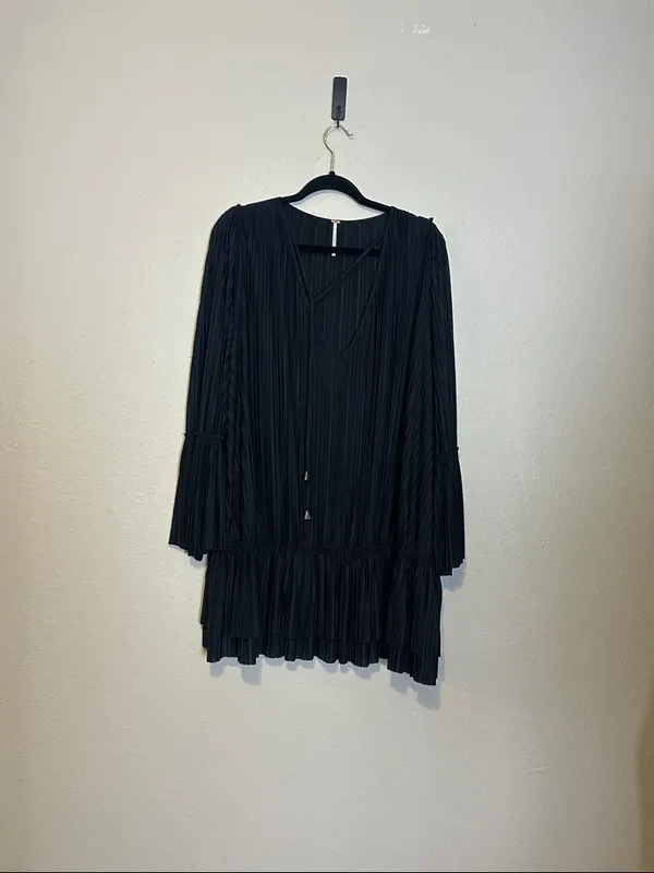 Free People Cant Help It Mini Dress Black Pleated‎ Dress Size Small - Image 5