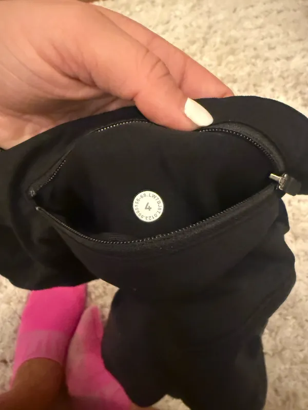 Lululemon short (speed up)  - Image 3