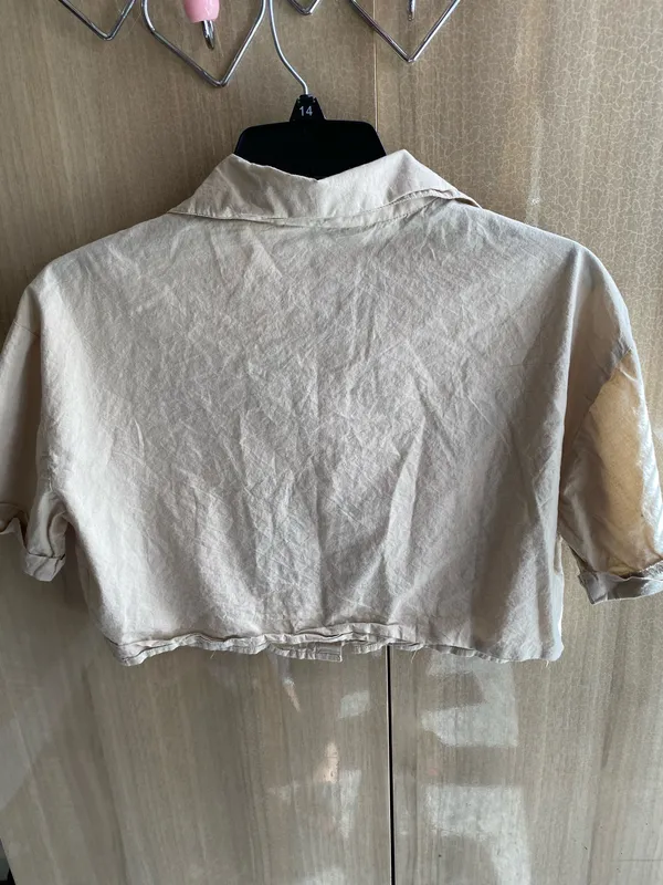 Size small button up collar crop top White - Image 4