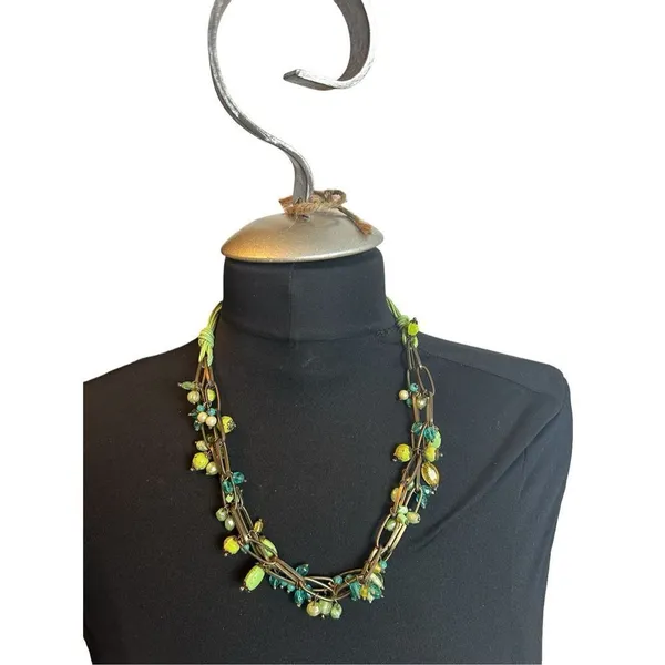 Multi strand green multi shaded statement necklace clover green chuncky necklace - Image 2