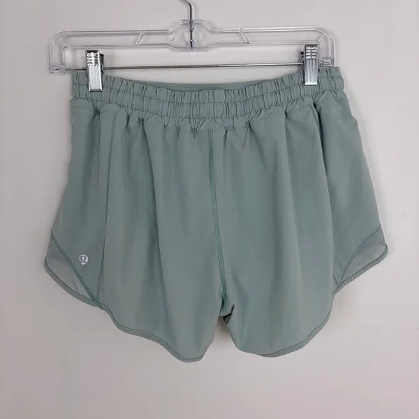 Lululemon Hotty Hot Low Rise Hazy Jade 4" Inseam Long Lightweight Running Size 8 - Image 5