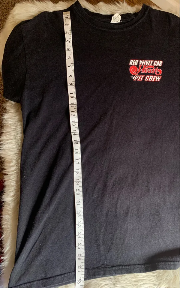 Red Velvet Car Heart Pit Crew Anvil Black Concert Tour Merch Tee Large - Image 5