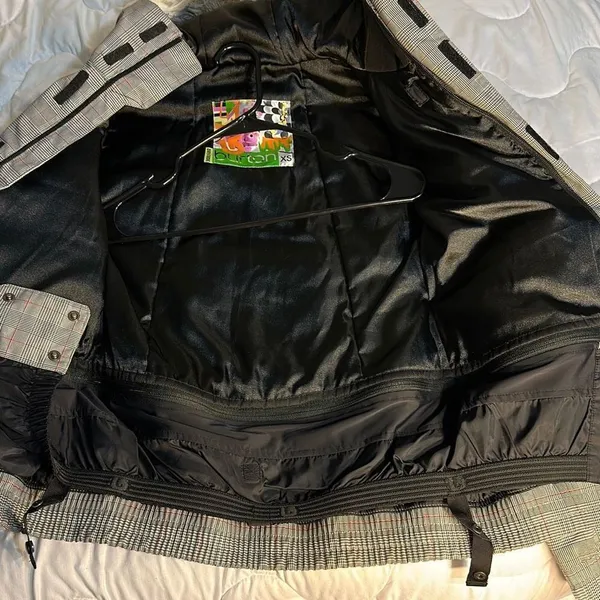Burton Size XS Snow Ski Snowboarding Jacket Grey - Image 4