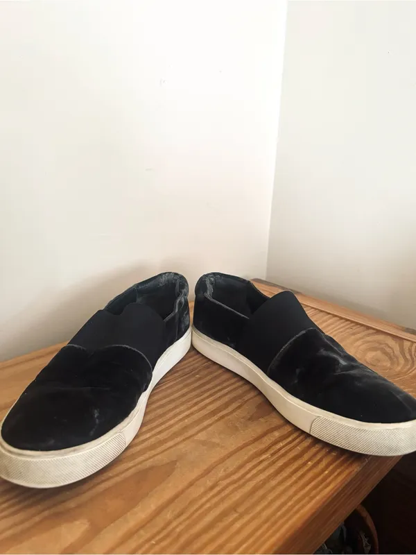 💥 Vince Cobalt Blair Velvet Slip-On Sneakers - Image 3