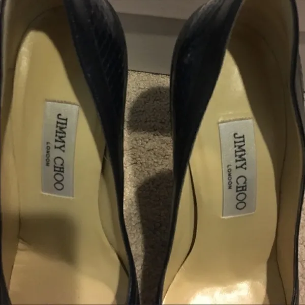 Jimmy Choo Navy Blue Snakeskin & Leather Pointed-Toe Pumps – Size 37.5 - Image 2